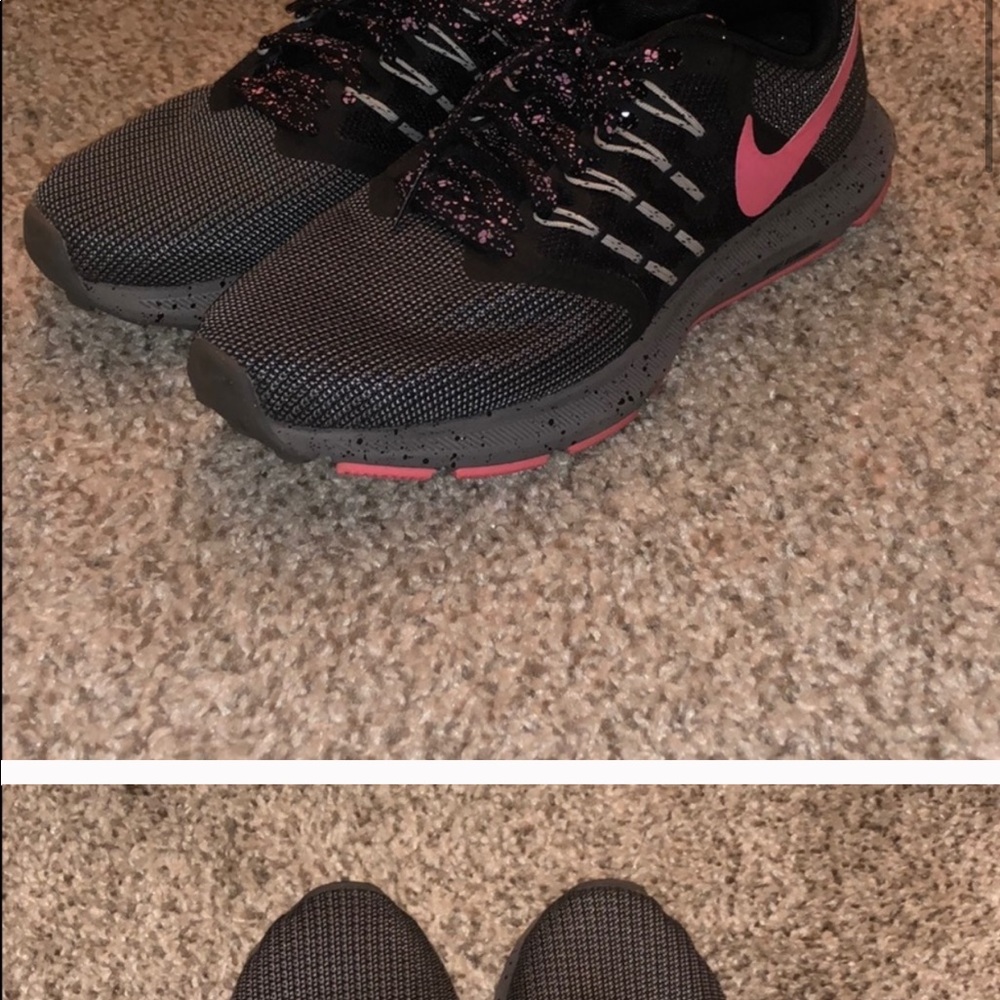 Nikes - Picture 3 of 3